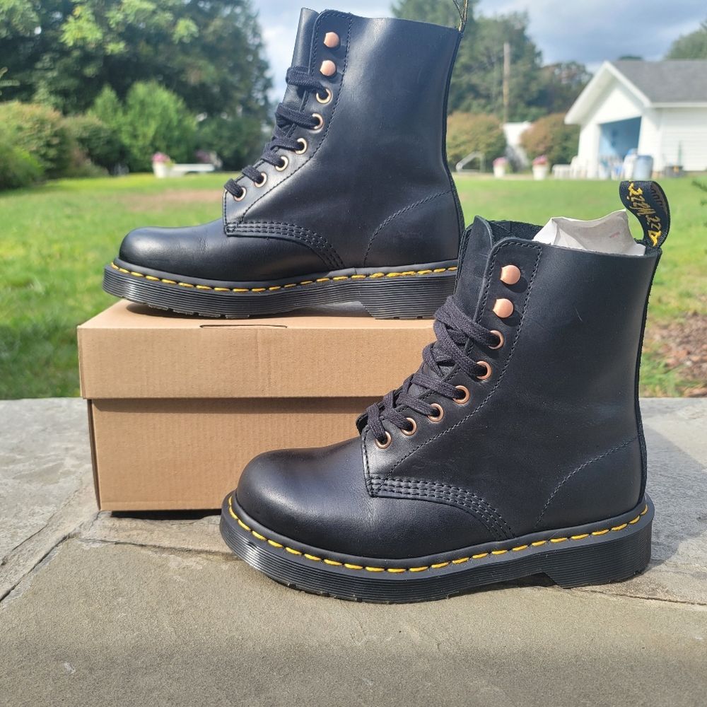 Dr Martens 1460 Pascal Soap Stone Black Size 6